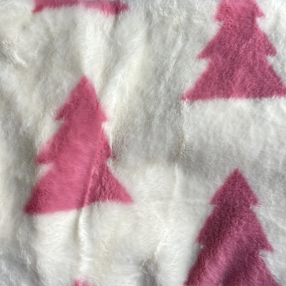 🎉HP🎉🌲RACHEL ZOE Soft, plush oversized Holiday Faux Fur Throw🌲NWT🌲 - Picture 8 of 13